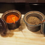 鯖の上にも三年 - 唐辛子 ＆ 山椒