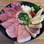 まぐろ専門店 がお - 2024.4.3（水） 2回目の訪問　
                                特選本マグロ丼1480円（税抜）