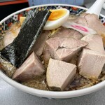 玉川大盛軒 - 焼豚で麺が見えねぇ