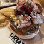 CRUZ BURGERS & CRAFT BEERS - 