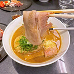 Japanese Soba Noodles 蔦 - 黒豚チャーシュー