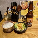 SPICY CURRY 魯珈 - 夜魯珈にはプチサラダとアルコールは必須です