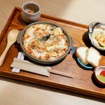 izakaya草 - 海老と野菜のグラタン