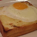 セントル ザ・ベーカリー - クロックマダム