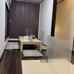 とんかつ燕楽 - 2階の雰囲気♪家庭的で良しっ