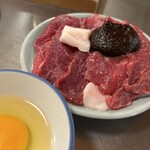 桜なべ　みの家 本店 - 桜鍋と卵