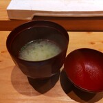 鮨裕 - 椀♪　味噌汁　酒粕？ほんのり感じる香り