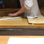 鮨裕 - 太刀魚の仕込み♪