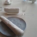 サンス・エ・サヴール - テーブルセッティング