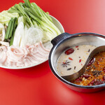 焼小籠包 火鍋 飲飲酒場 - 火鍋ハーフ&ハーフ