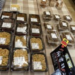 ワタナベ食品 直売店 - 店内 今日も牛スジは無い
      2024/06/26
      鶏レバーあまから煮 250円