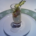 レストラン タテル ヨシノ - プチシュー（ホワイトアスパラガスのムースとフランポワーズのソース） 
      