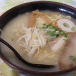 味太郎 - ラーメン大盛り（600円）