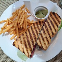 Lounge & Dining G - 