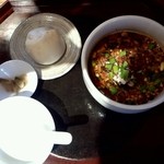 雪梅花 菜根譚 - 黒胡麻担担麺（上方から）