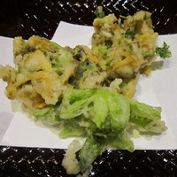 鮨駒 - あさりと三つ葉のかき揚げ、ふきのとうの天ぷら