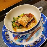 一一 - 鰻ときゅうりの素麺　新しい器だそうです