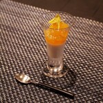 ラ・テラス イリゼ - アヴァンデセール（柿と大和コーラのブランマンジェ）