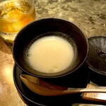 O2 - ホワイトアスパラとアサリのスープ