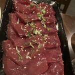 焼肉ＤＩＮＩＮＧ牛若 - 