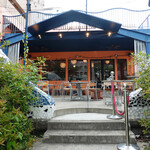 Mi tiempo - 水辺に佇む一軒家