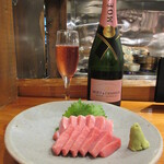 魚虎 - 天然本マグロ中トロ刺 2800円