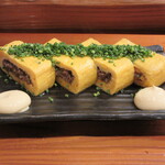 魚虎 - 玉子焼(牛すじ)小 1780円