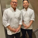 銀座 しのはら - 大将と洋平さん(右)