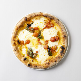 薪窯で焼き上げるピザが自慢！ビアガーデンプランは食べ放題◎