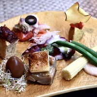 全席完全個室ワインダイニング ダイヤモンドフィッシュ - 色々前菜8種盛りプレート