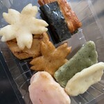 み乃亀 - 緑茶に合う あられ✧︎*。桜が 可愛い((o(｡･ω･｡)o))