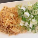 本格さぬきうどん　穂乃香 - 揚げカス