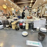 いづつや - 木曜20時過ぎの様子。閉店間際でも対応していただけ？のありがたい。