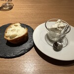 252374764 - 