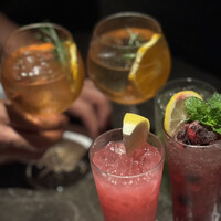 DINING & BAR TABLE 9 TOKYO - 