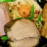 麺屋　たか - チャーシューはどれもめちゃくちゃ美味しかった。