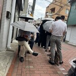 奈つやの中華そば - 外の行列