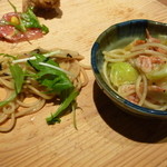 旬菜食健 ひな野 加古川店 - 桜えびとキャベツのパスタ&きのこの和風パスタ