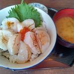 魚玄 - 炙りホタテ丼　1,200円