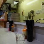 ラーメン だるま - 綺麗に片付けられたカウンター（2014年2月22日）