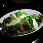 水牛モッツァレラのカプレーゼ　