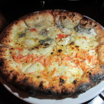 アランジャルシ - クワトロフォルマッジ、サクラエビとモッツァレラ　