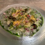 レヴォ - 主役はハモ。ただし煮込んで煮込んで、エキスだけがスープに濃くのこる。