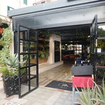 Marco Martini Restaurant - 開放的でちょっと暑い