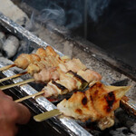 焼きとり そね爺 - その他写真:焼いてる手元