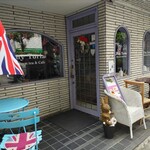 タイニー トリア アフタヌーンティー＆カフェ - 外観