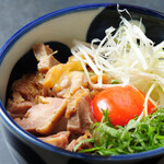 笠岡ラーメン 一元堂 - 料理写真:親鳥の炙りたたき飯