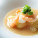 古月 - 料理写真:冬瓜と小海老の煮込み物