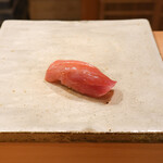 東麻布 天本 - 境港のマグロ中トロ