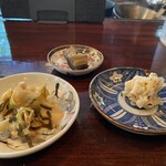 252421852 - 3種先付けの痛烈な先制パンチ